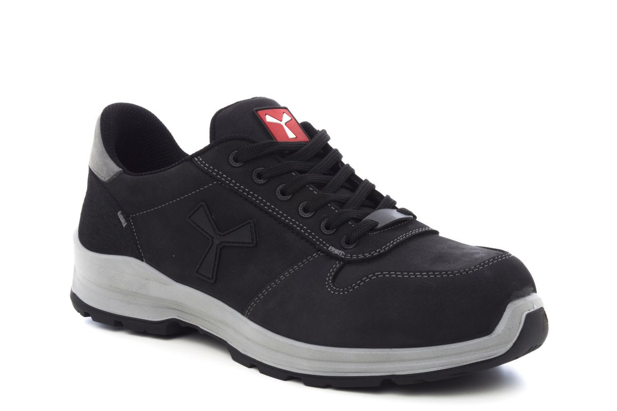GET FORCE LOW S3-NBK TOTAL SCHWARZ